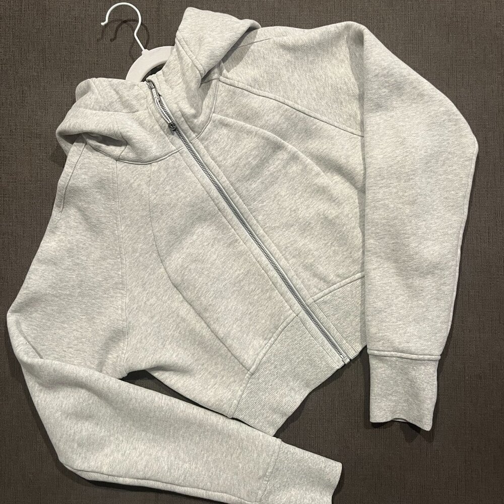 EUC Lululemon Scuba Full-Zip Cropped Hoodie - Size 6 HCULG